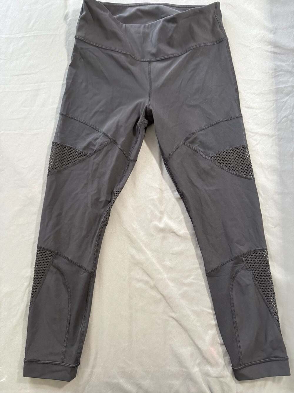 Lululemon Athletica Women's Mesh Panel Performance Leggings
